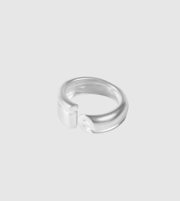 Graduation Revolve IE Ring. Metallic Silver colour front