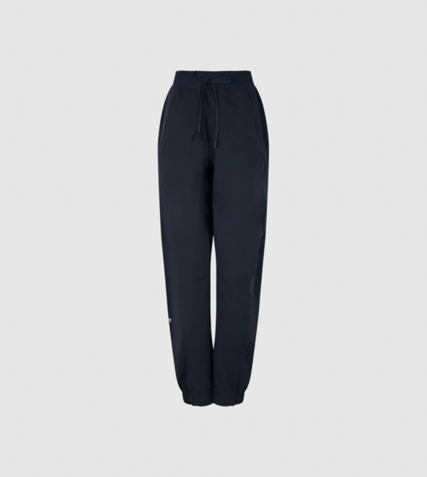 Lululemon Licence to Train Pants IEU. Black front